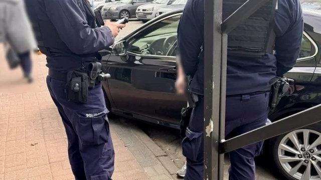 Tczew - Dobre rozpoznanie i szybka reakcja - dwóch poszukiwanych zatrzymanych w 30 minut