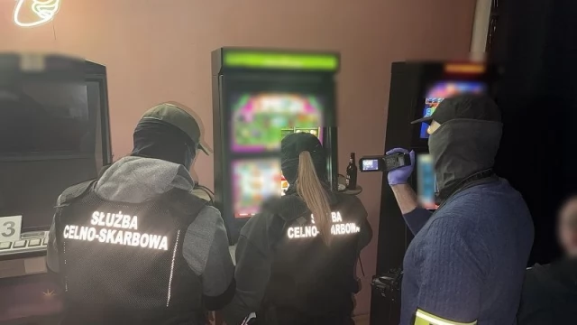 Tczew - Policjanci uderzyli w nielegalny haz*rd